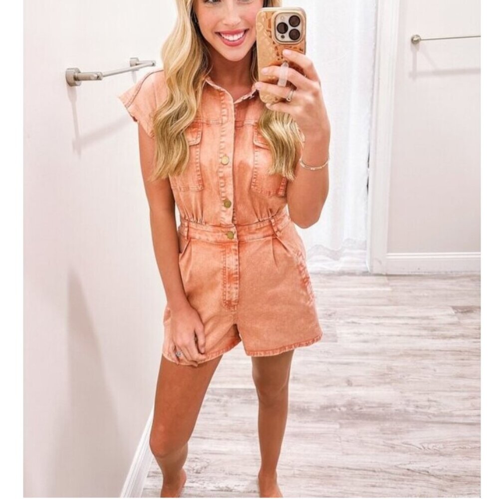 Fate Washed Utility Romper Size: Small Color: Soft Clay